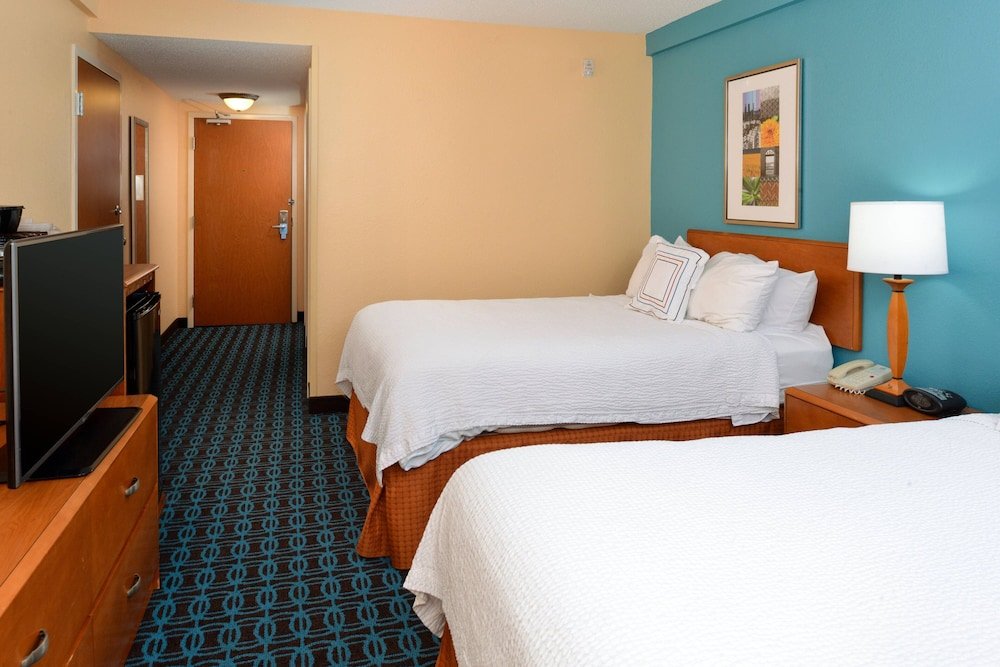 Четырёхместный номер Standard Fairfield Inn & Suites by Marriott Lexington Georgetown/College Inn