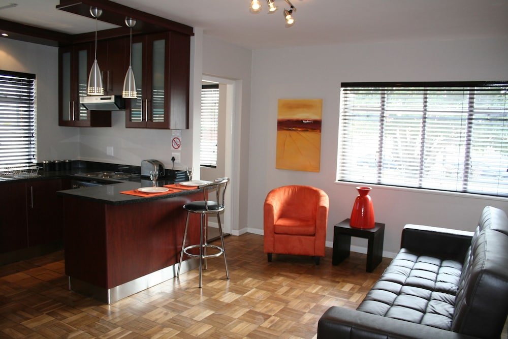 Standard Apartment 10 on Cape Self Catering Apartments
