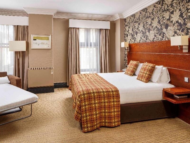 Standard room Mercure Bradford, Bankfield Hotel