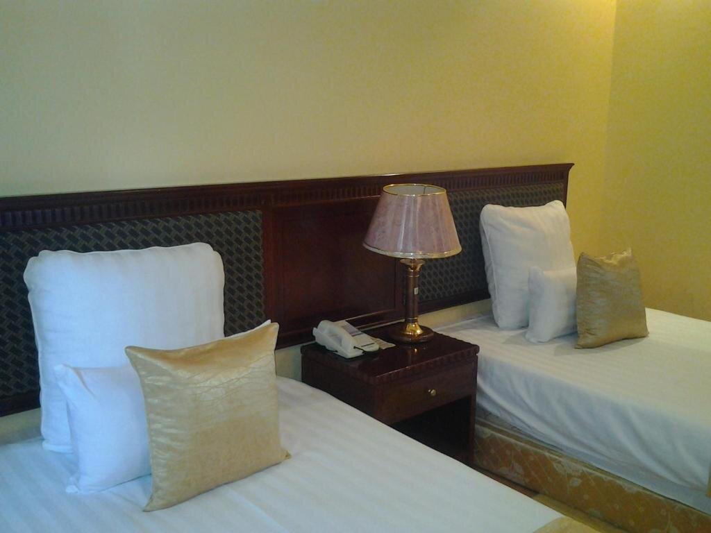 Люкс Executive Gold Crest Hotel - Arusha