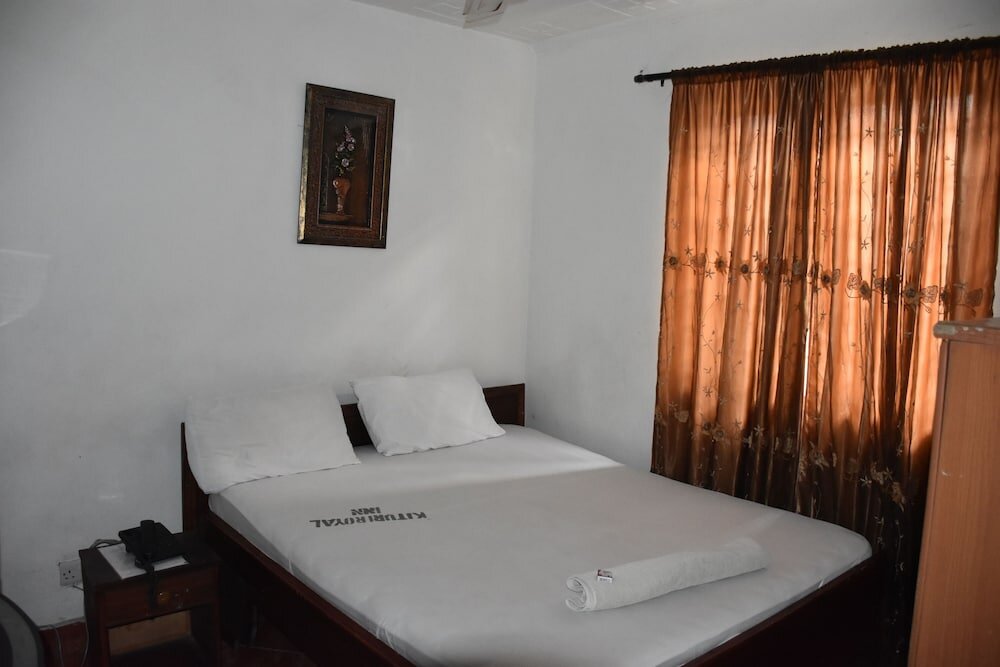 Standard room Kituri Royal Inn