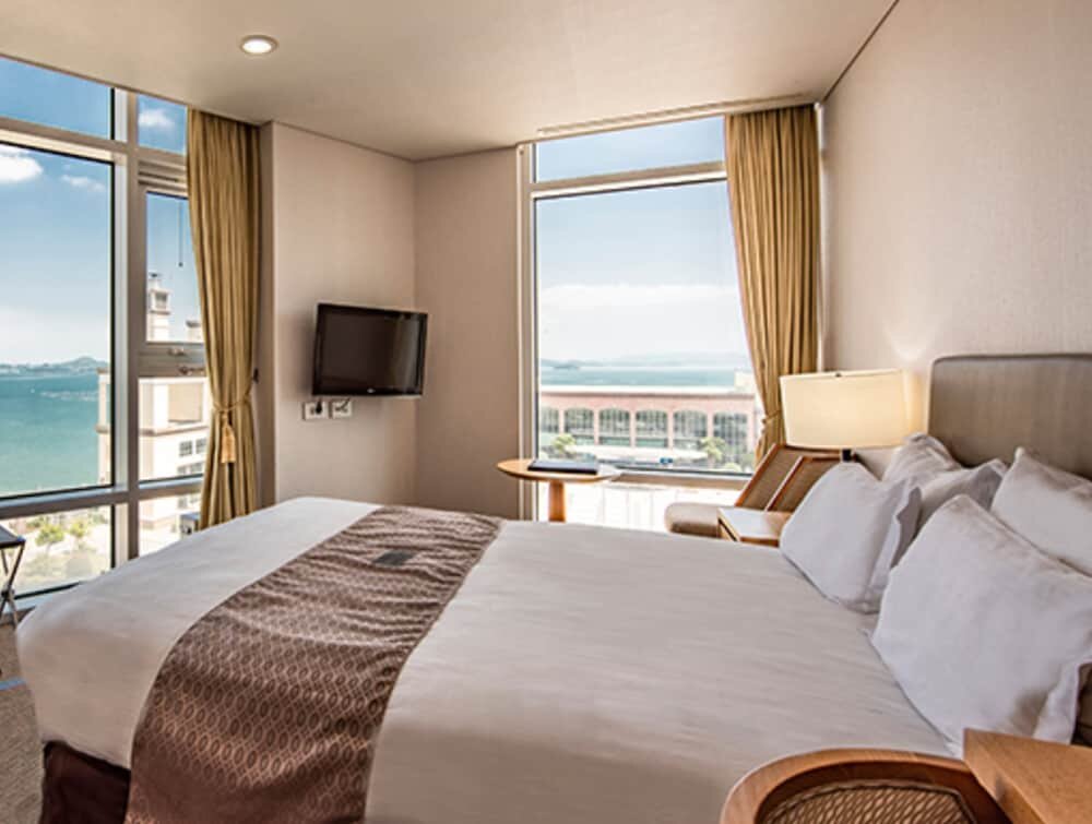 Camera doppia Standard con parziale vista sull'oceano The Ocean Hotel