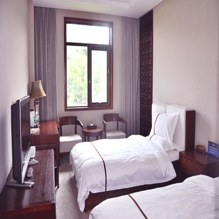 Standard Doppel Zimmer mit Gartenblick Fragrant Hills Holiday Business Hotel