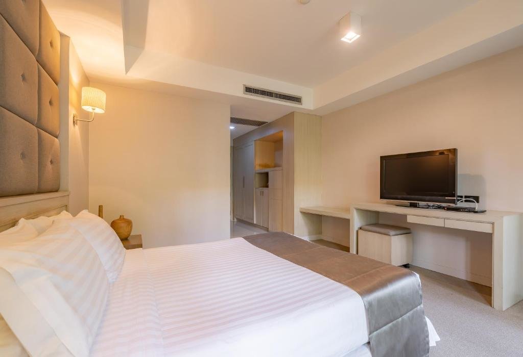 Standard Doppel Zimmer mit Poolblick Oun Hotel Bangkok