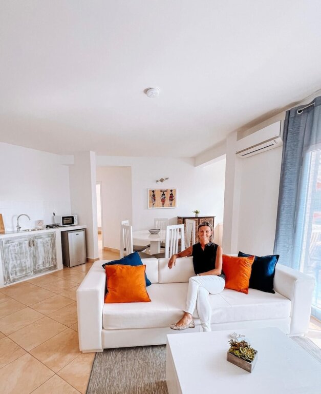 Апартаменты Comfort Branco Suites - Rooms & Holiday Apartments