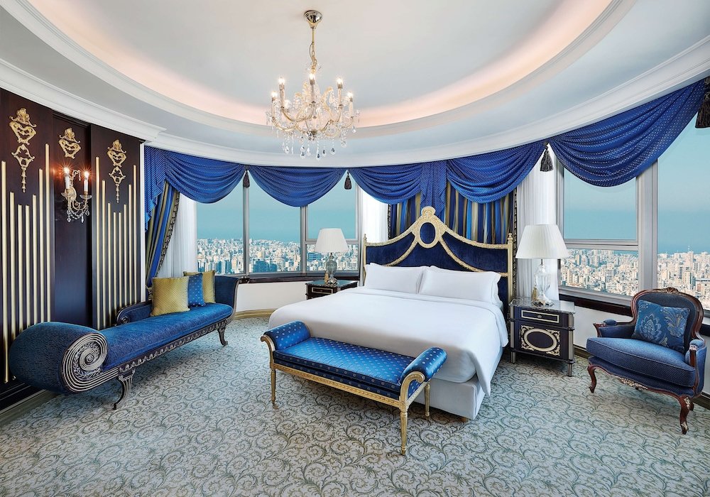 Standard Doppel Zimmer Penthouse mit Balkon Hilton Beirut Habtoor Grand Hotel