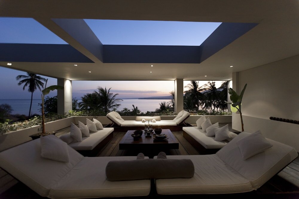 Семейный люкс Luxury с 3 комнатами с видом на океан The Lombok Lodge Suites & Private Villas