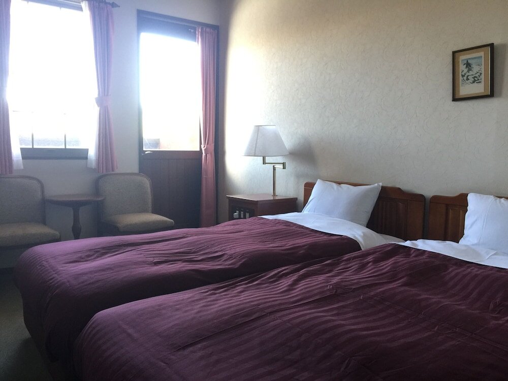 Standard Doppel Zimmer mit Seeblick Hotel Shirakabako Sakaeen
