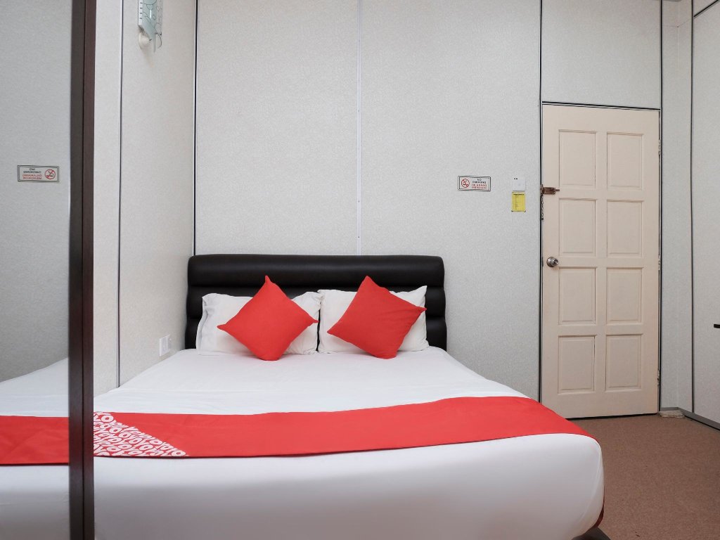 Deluxe Double room OYO 90180 Gemilang Hotel Kerteh