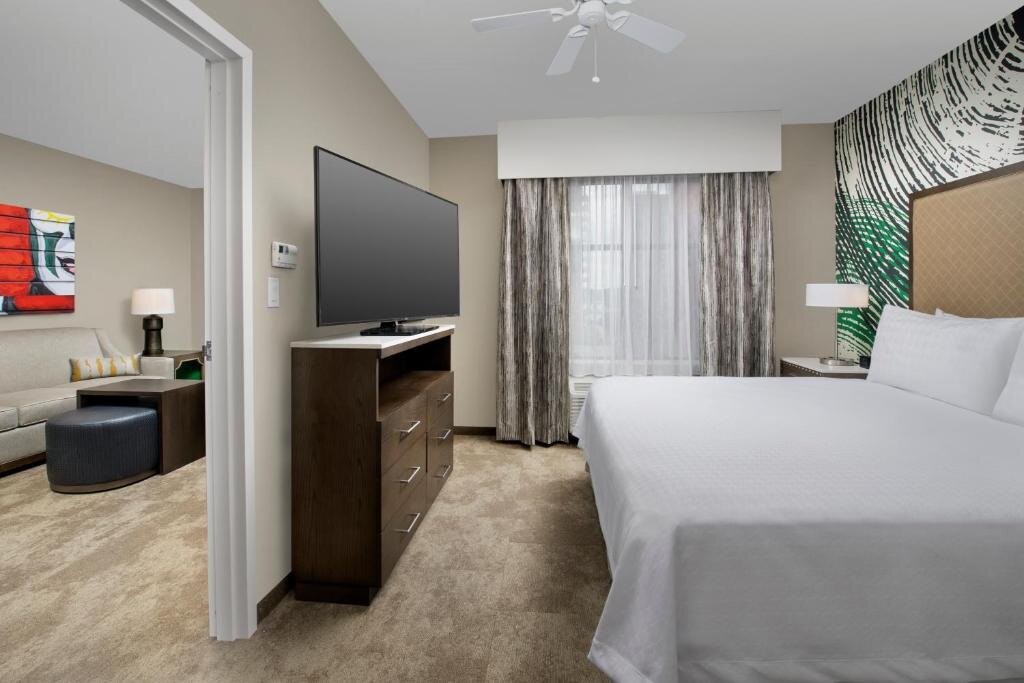 Двухместный люкс c 1 комнатой Homewood Suites by Hilton Austin Downtown