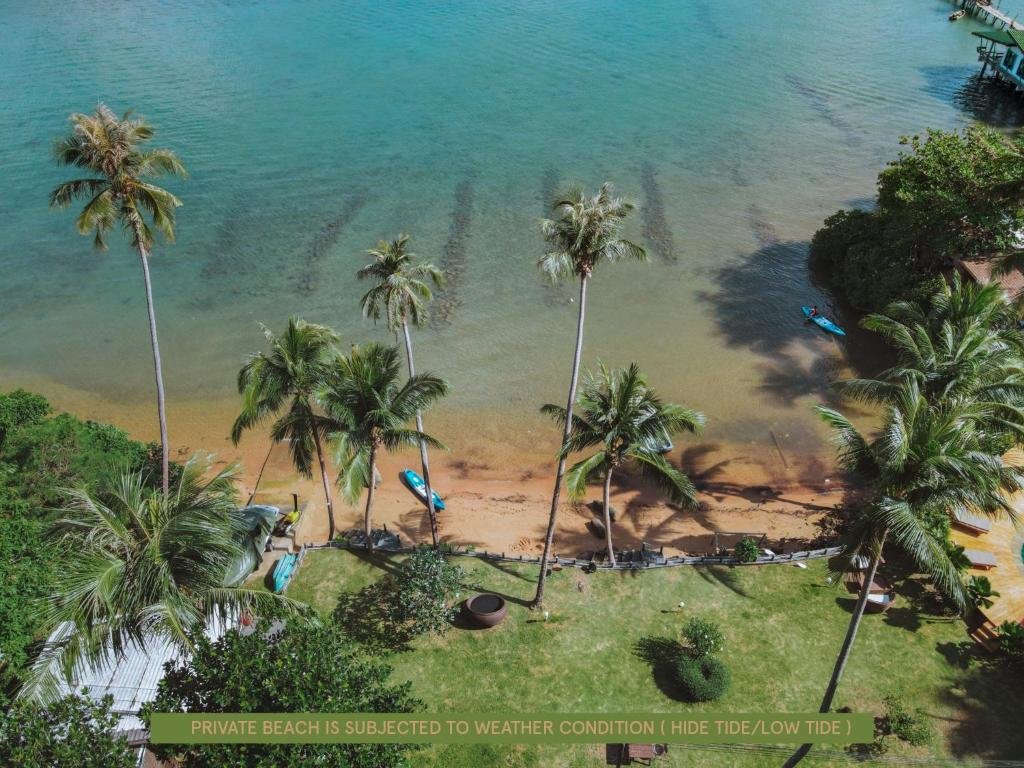 Двухместный номер Deluxe beachfront Resolution Resort