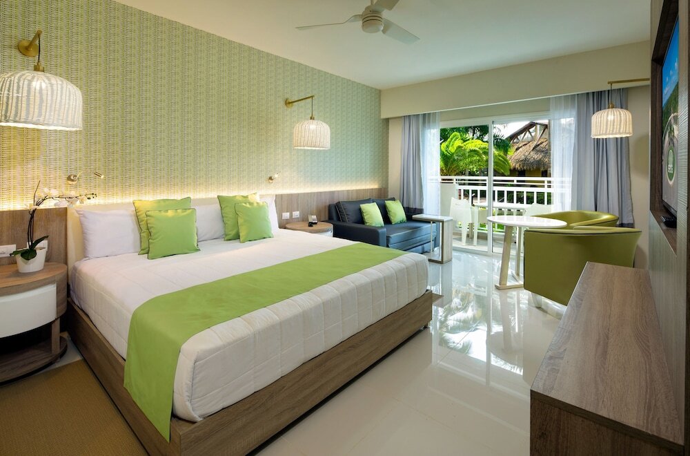 Номер с балконом Grand Sirenis Punta Cana Resort & Aquagames