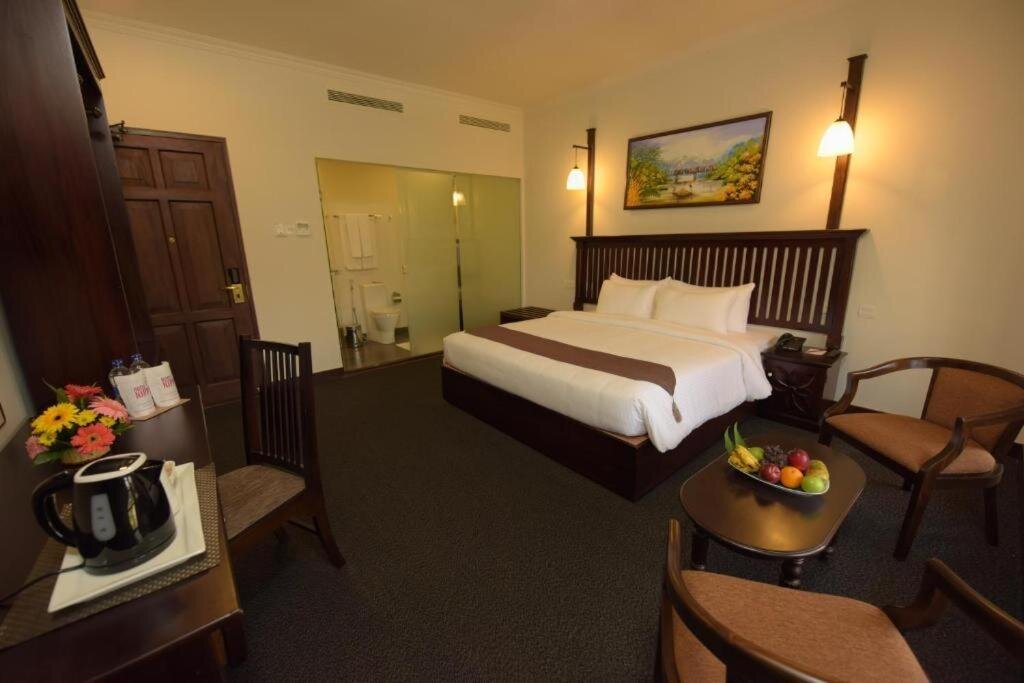 Standard Triple room Hotel Nippon Colombo