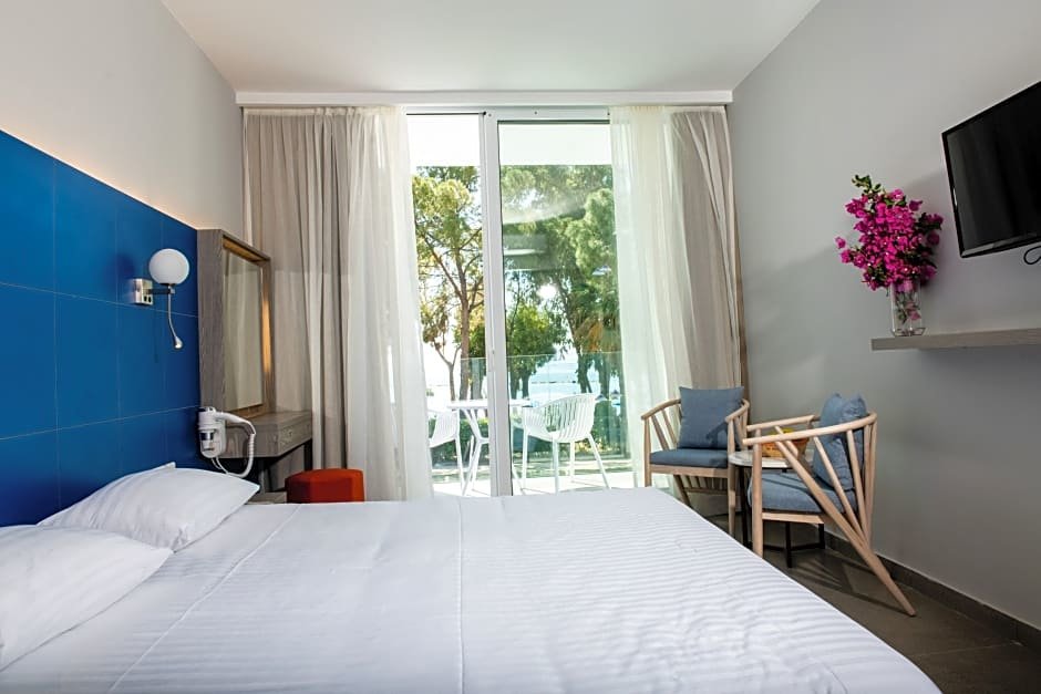 Standard room with sea view Park Beach Hotel