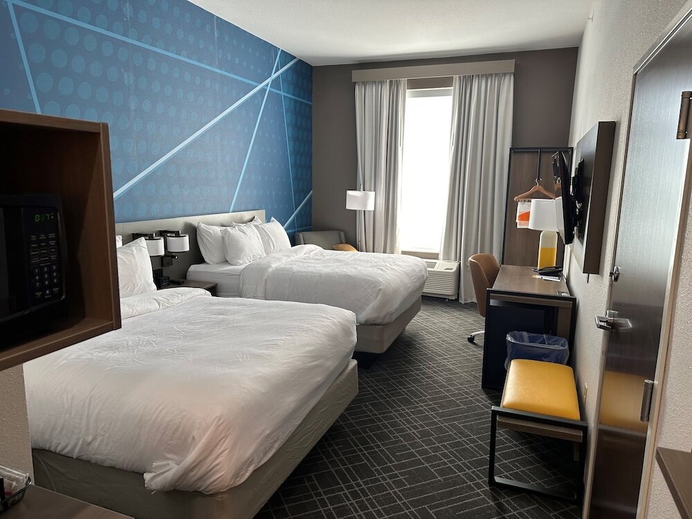 Standard Zimmer Comfort Inn & Suites US-60