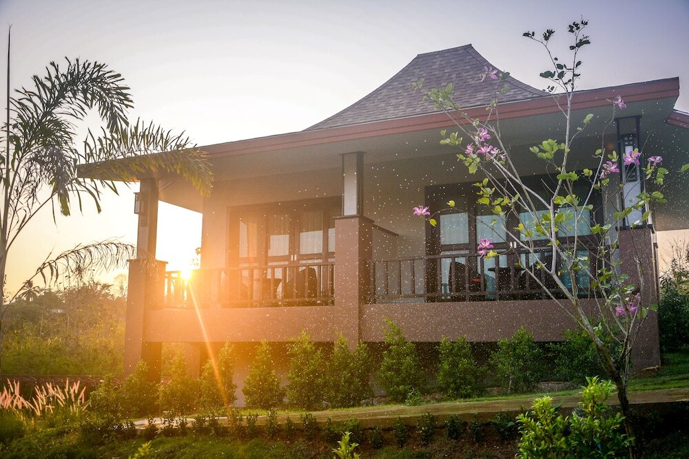 Villa Phu Chom Mork Resort