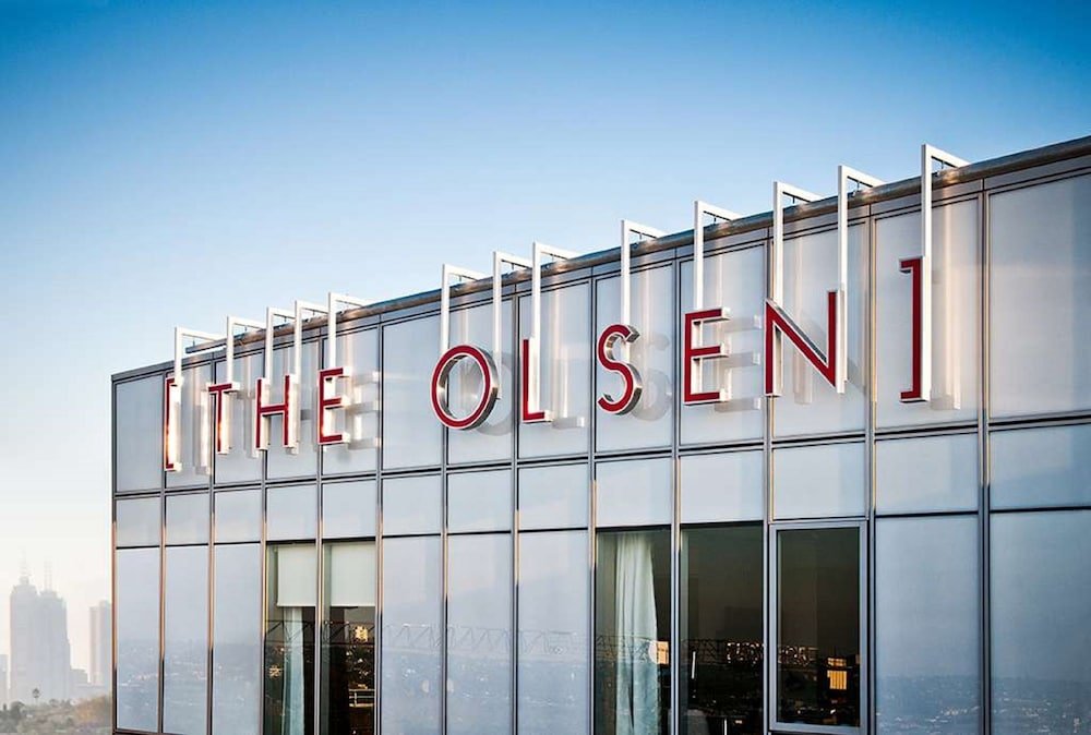 Номер Standard пентхаус с балконом The Olsen Melbourne Art Series