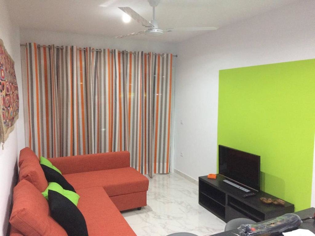 Appartement 5 min walk from Yumbo 208