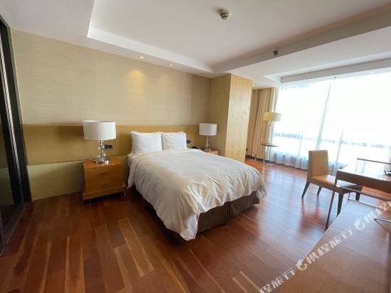 Люкс с 3 комнатами The Sandalwood Beijing Marriott Executive Apartments