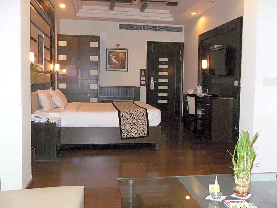 Executive Doppel Zimmer Karon Hotel - Lajpat Nagar