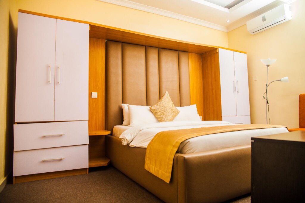 Classique chambre CribVille Hotel & Suites