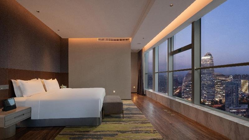 Люкс с красивым видом из окна Holiday Inn Beijing Focus Square, an IHG Hotel