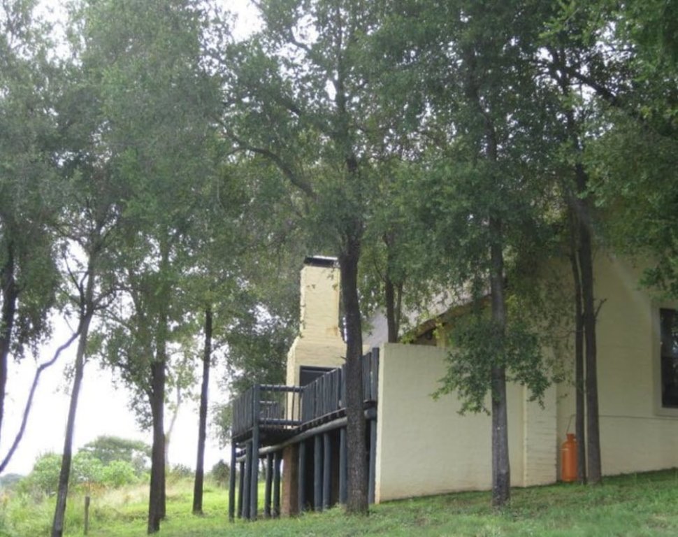 Bungalow Leselo La Bontshi Lodge