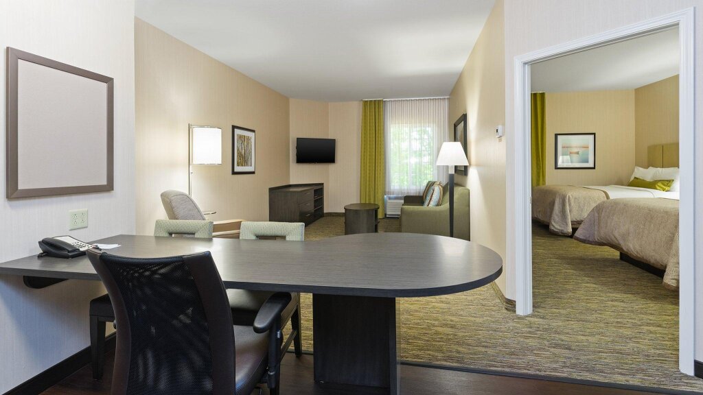 Двухместный люкс c 1 комнатой Candlewood Suites Grove City - Outlet Center, an IHG Hotel
