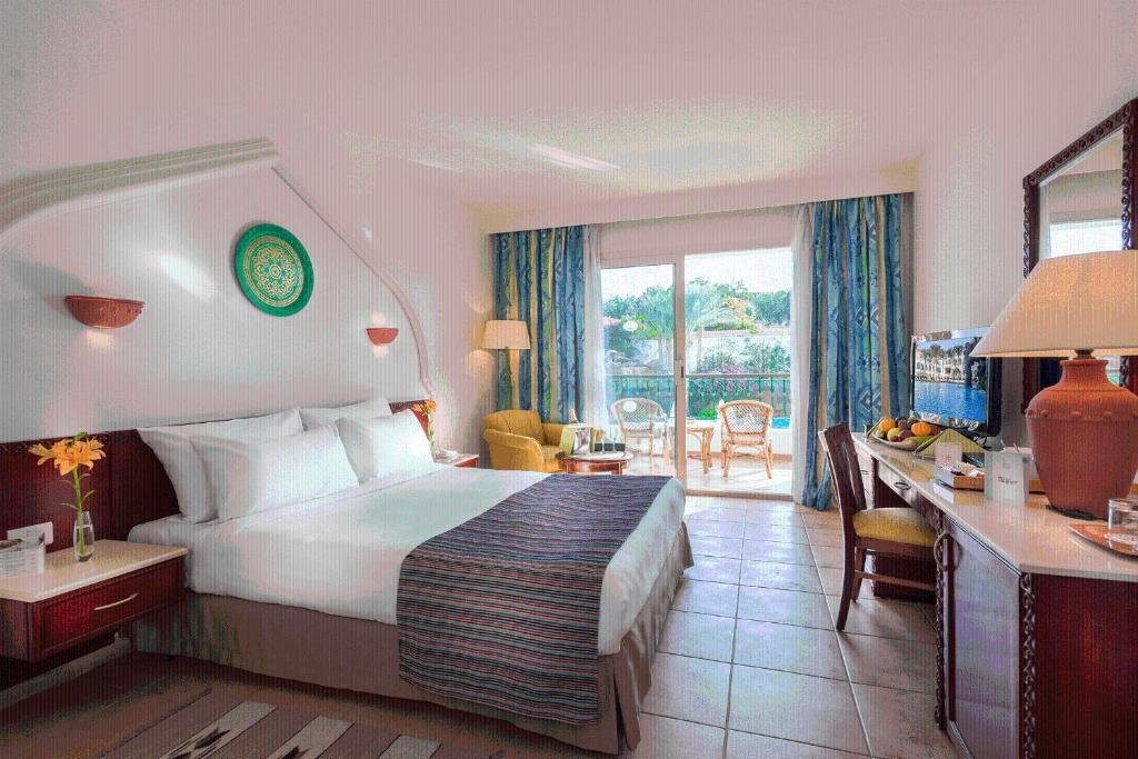 Superior Triple room with pool view Baron Palms Adults Friendly Only 16 Years Plus Boutique Hotel Style