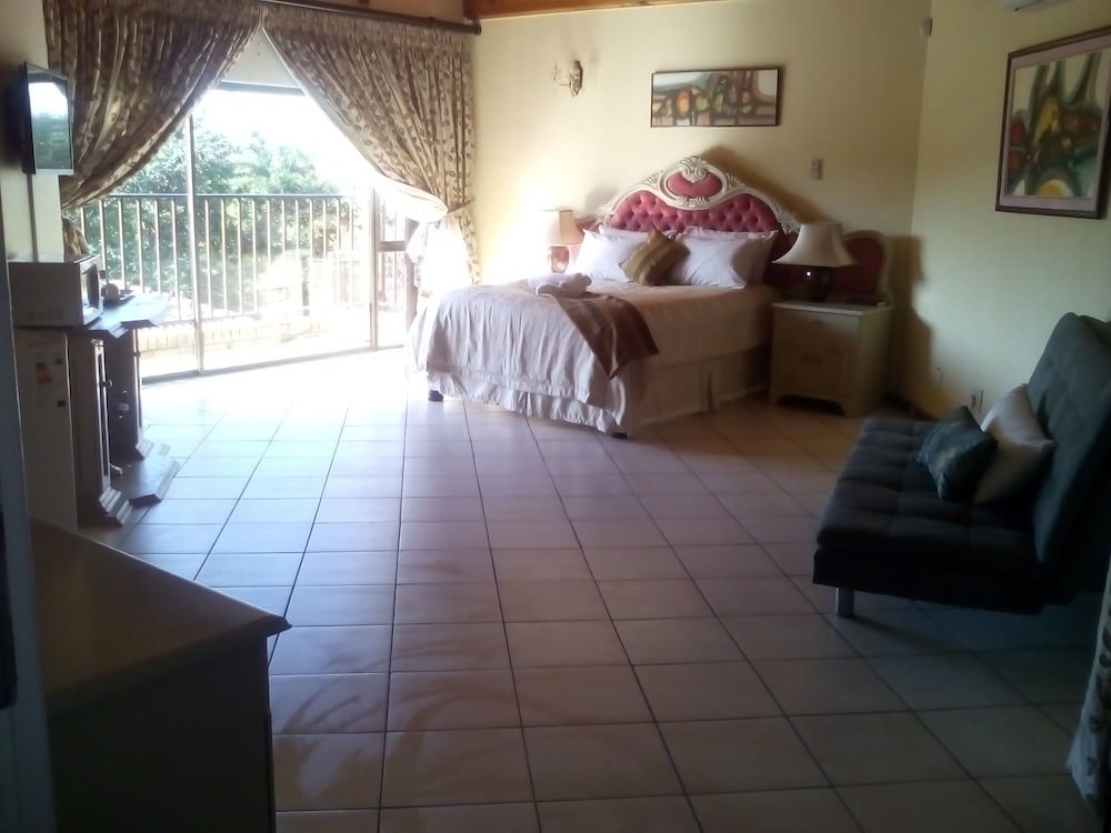 Platinum room with balcony Thabiso Guesthouse