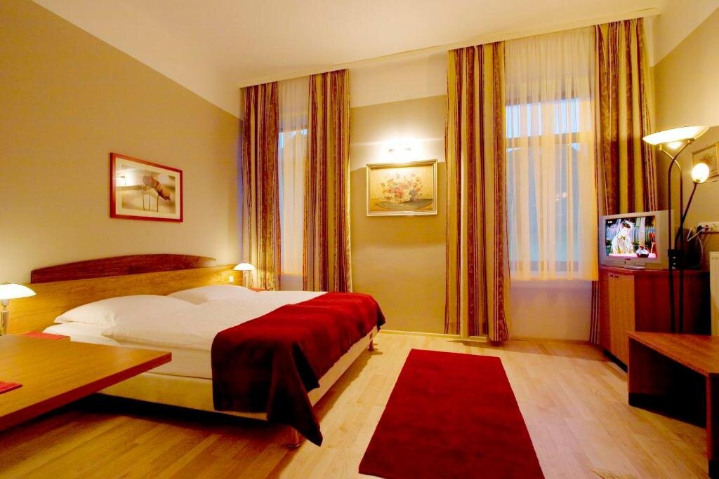 Двухместный номер Standard Hotel Garni - Gasthof Pillgrab