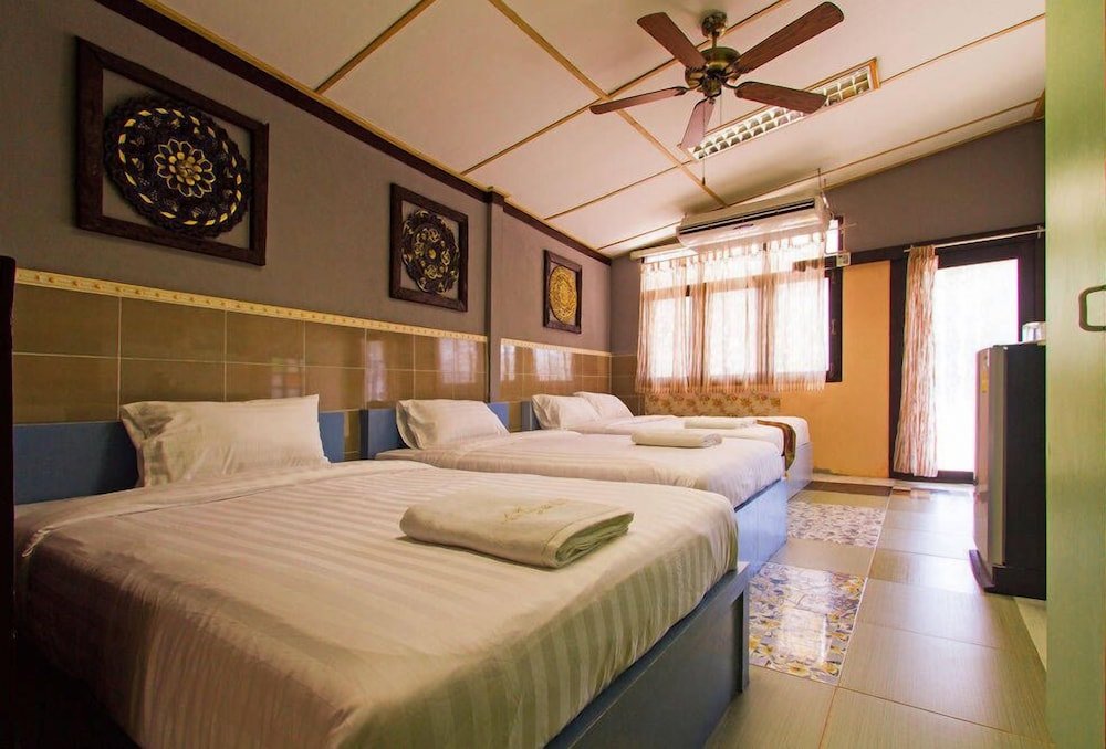 Standard Triple Family room Wiang Kum Kam Resort