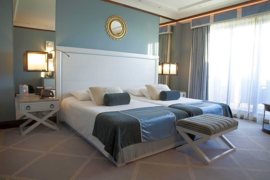 Номер Deluxe с видом на море Grande Real Villa Itália Hotel & Spa