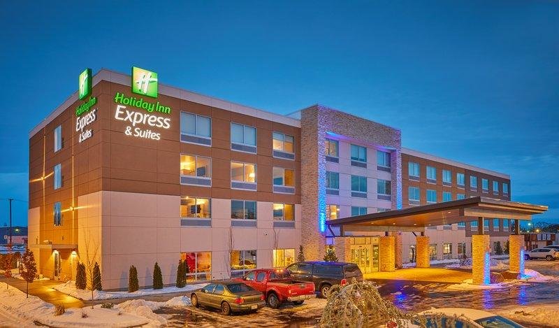 2 Bedrooms Suite Holiday Inn Express & Suites - Hermiston Downtown, an IHG Hotel