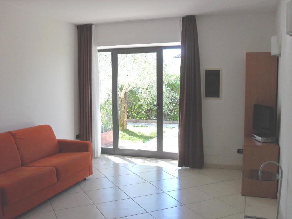 Апартаменты Economy Residence Borgo Dei Limoni - Appartamenti con Garage