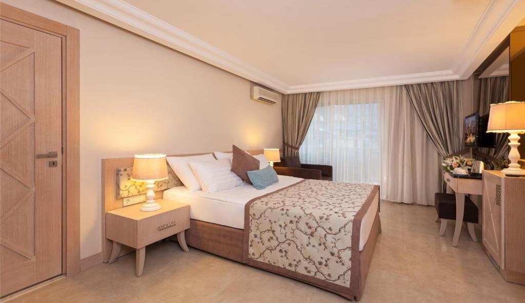 Economy Doppel Zimmer Xperia Saray Beach Hotel