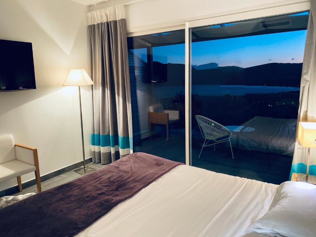 Deluxe Double room with sea view Hotel Carre Noir