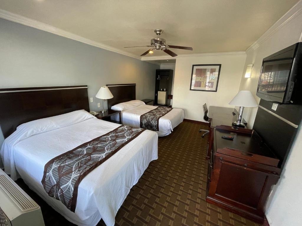 Standard Doppel Zimmer Hollywood Guest Inn