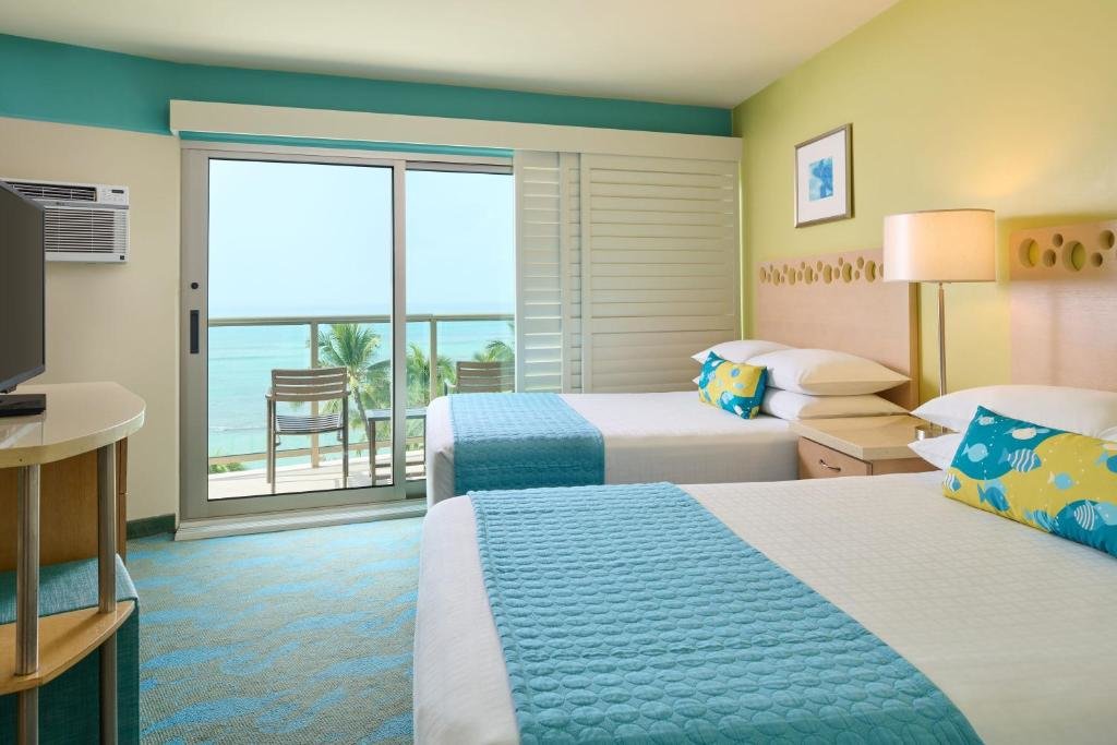 Standard Zimmer an der Küste Aston Waikiki Circle Hotel