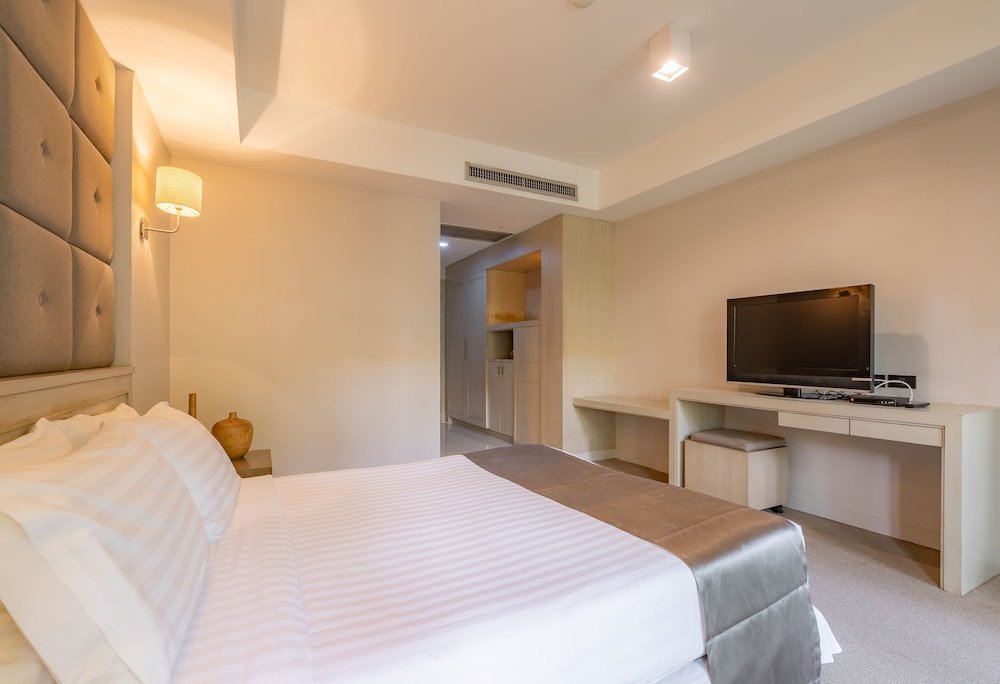 Superior Zimmer mit Balkon und mit Poolblick Oun Hotel Bangkok