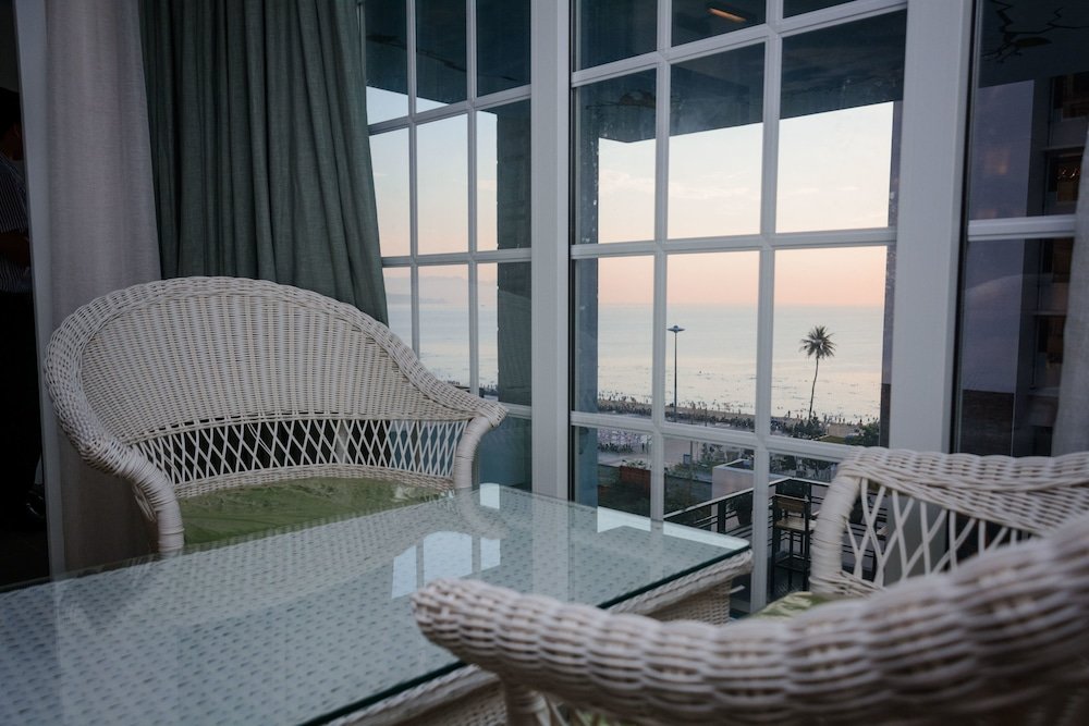 Люкс с балконом и с красивым видом из окна Pavillon Garden Hotel & Spa Nha Trang