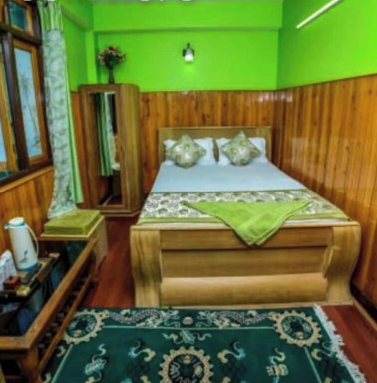 Habitación doble De lujo Goroomgo Tharbaling Homestay Darjeeling