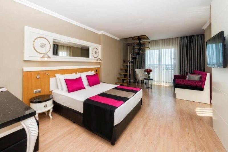 Standard famille chambre duplex Serenis Hotel