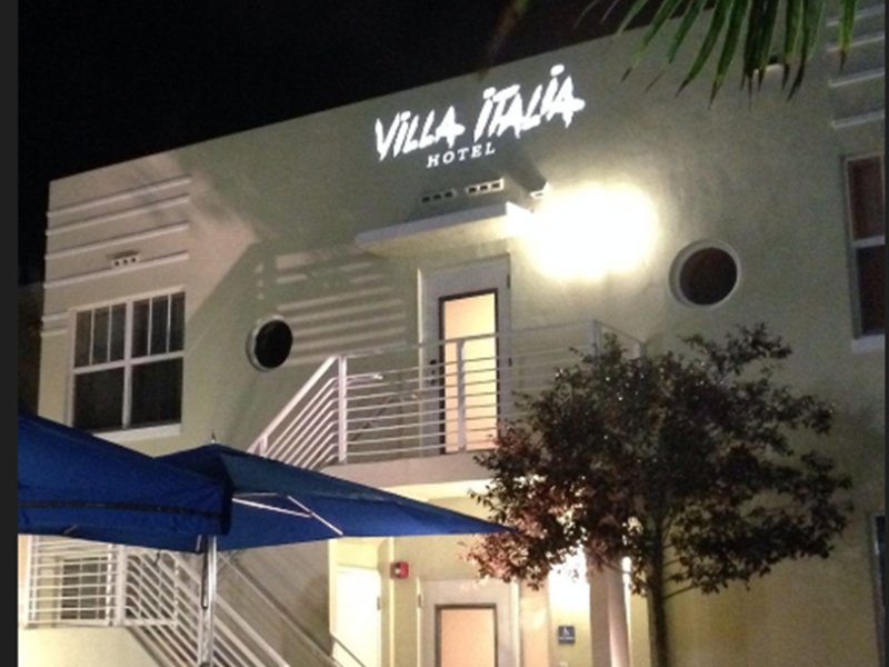 Четырёхместный номер Standard Villa Italia South Beach