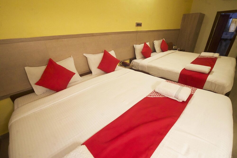 Четырёхместный номер Standard Kaveri Hotel Bed & Breakfast