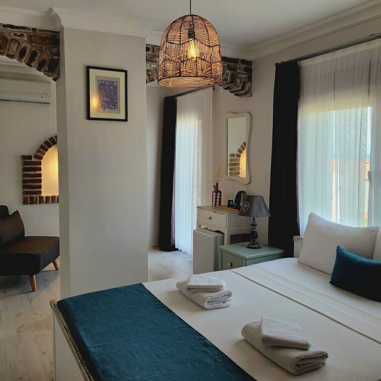 Deluxe Double room with balcony Cunda Rooms Butik Otel