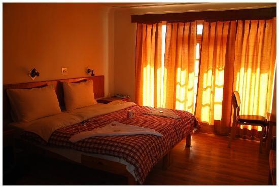 Padma Hotel