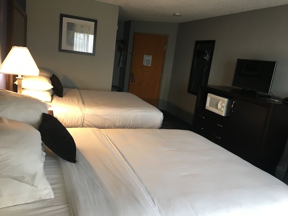 Четырёхместный номер Standard Red Lion Inn & Suites at Olympic National Park