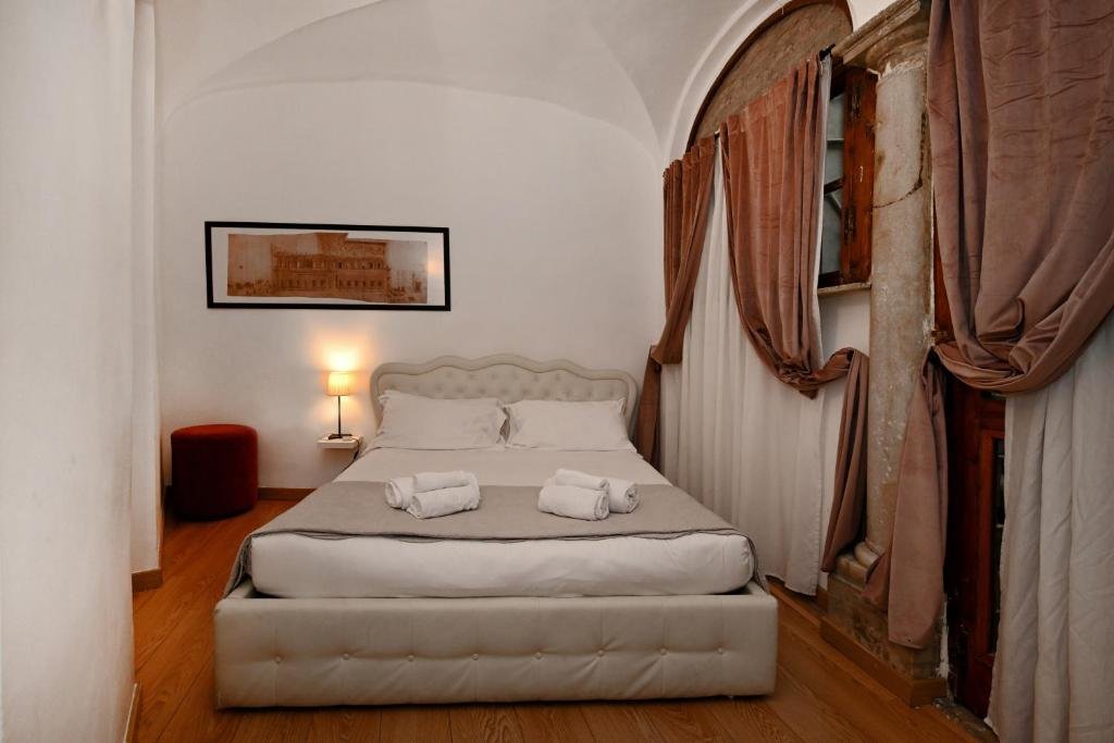 Standard Zimmer Residenze Romanae - Sangallo Rooms
