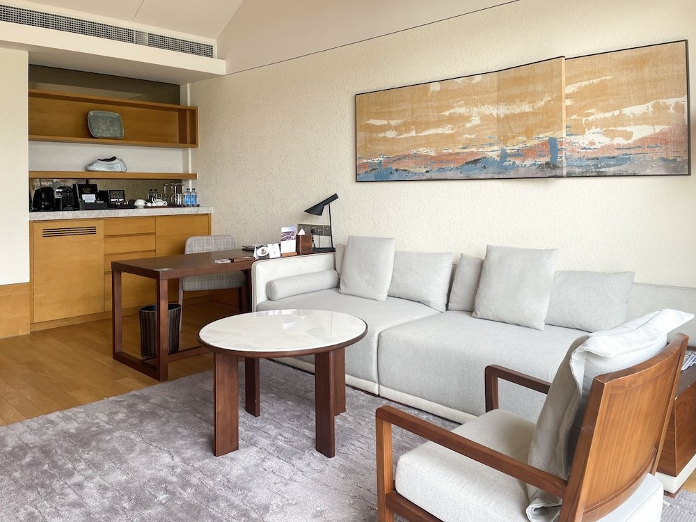 Doppel Suite mit Balkon Conrad Hangzhou Tonglu
